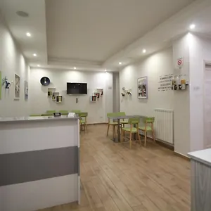 Couette-café San Andreas, Lecce